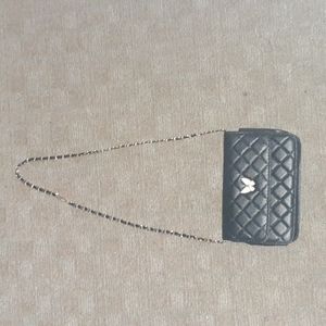 Chain crossbody bag